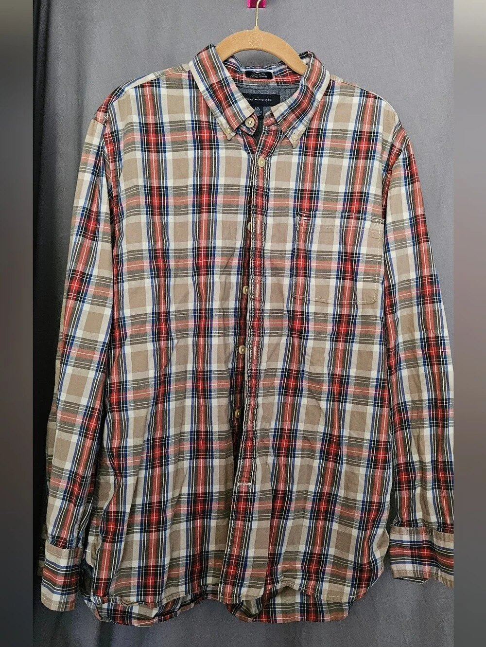 Tommy Hilfiger Men’s Plaid Button-Up Shirt in Beige and Red